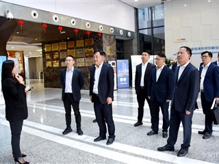 吴江区领导带队前往闵行区“大零号湾”考察调研