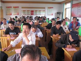 双浜村“公推直选”公开推荐大会召开