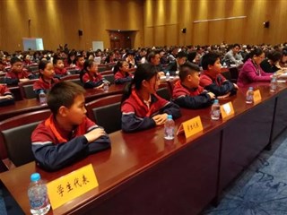 党建带关建，呵护国家的未来和希望