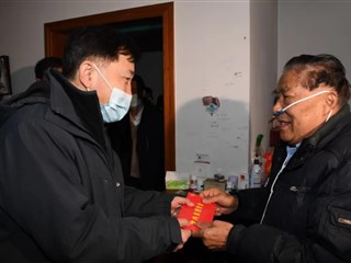 李铭走访慰问困难党员群众：确保每个吴江开发区家庭过上幸福年